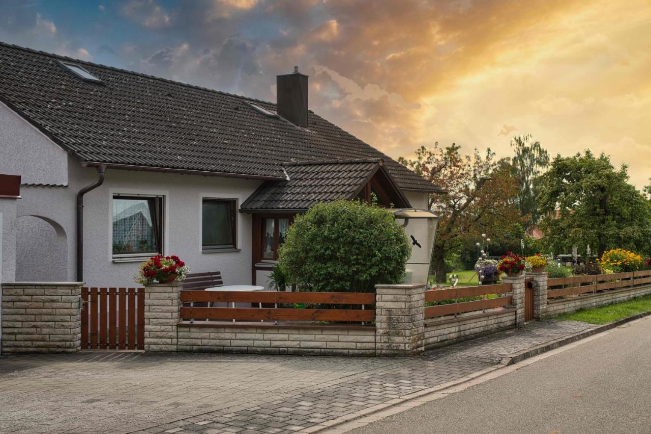 Ferienwohnung Werner Mit Terrasse Haundorf Exterior photo